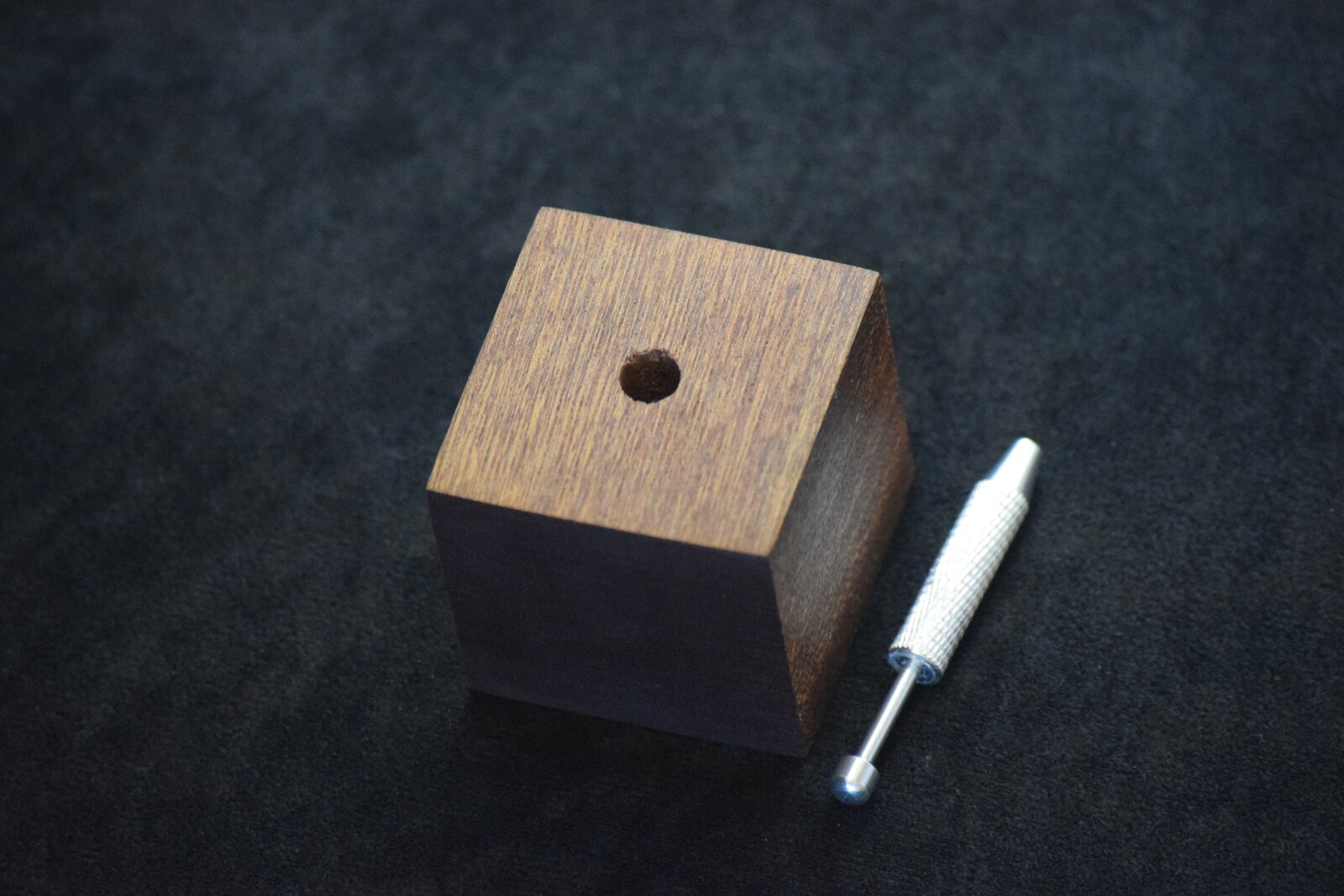 Gemstone Display - Sapele